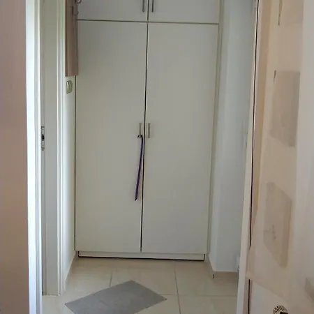 Csicsergo Apartman Lakas *